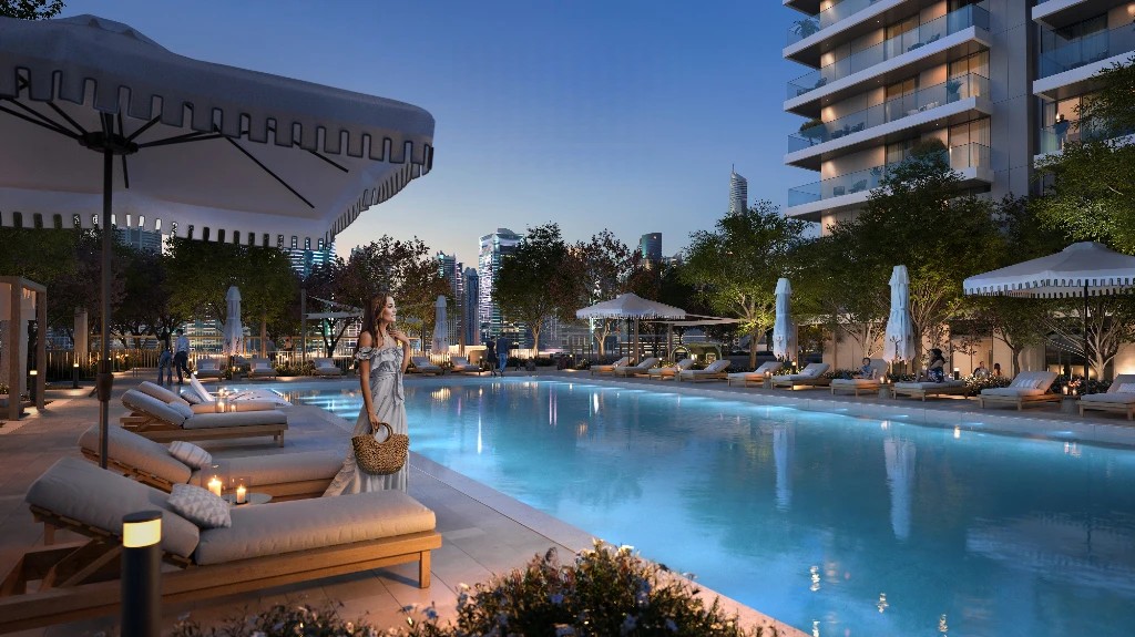 Overview of Marina Cove's amenities including pools, gym, and landscaped gardens.