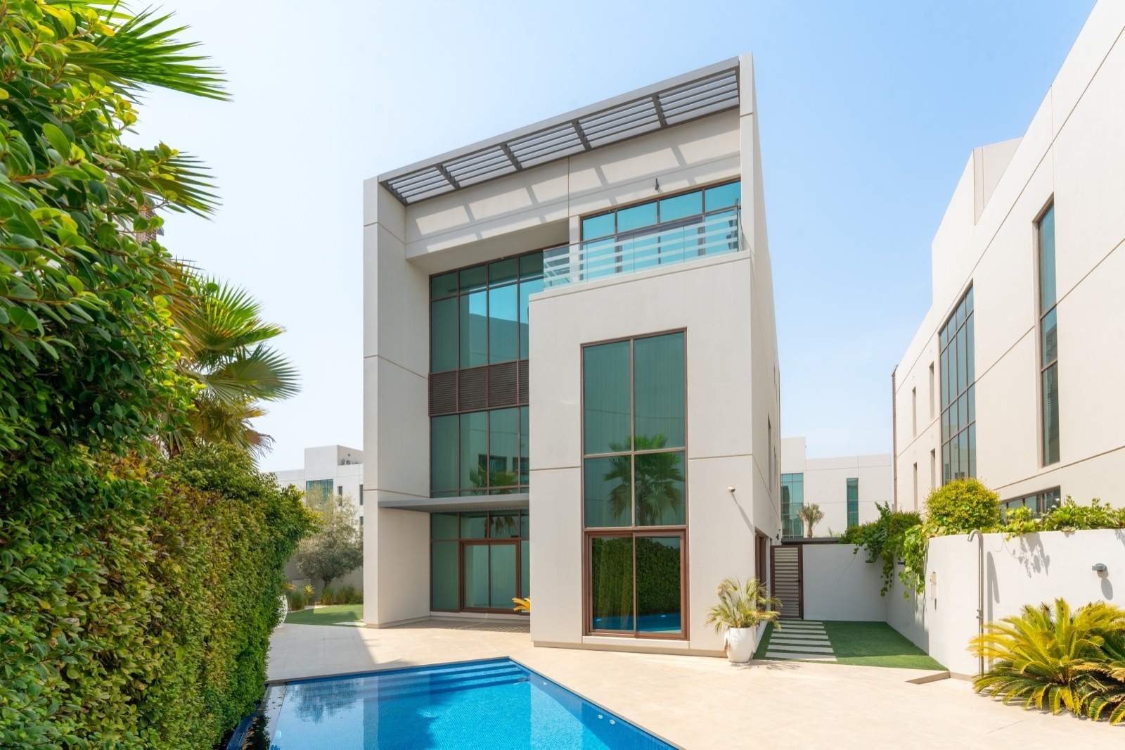 6 bedroom villa for sale in Nad Al Sheba, Dubai