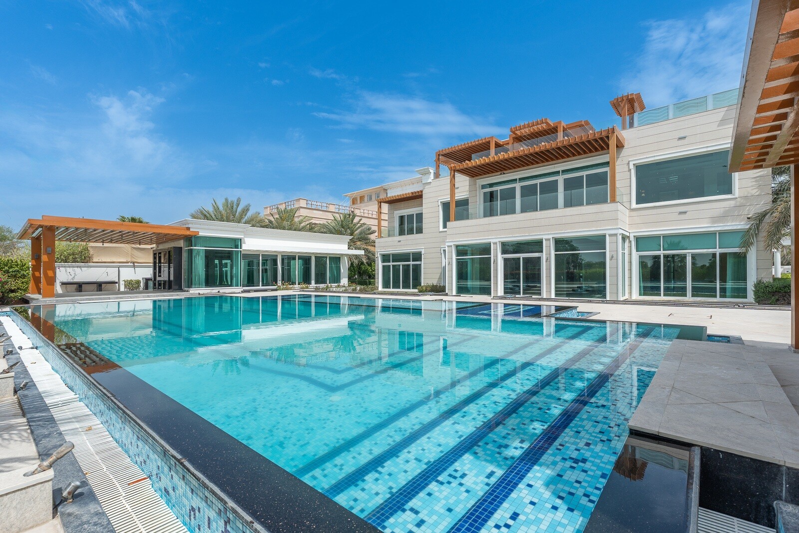 6 Bedroom Golf Course Facing Villa for Sale in Emirates Hills Sector P Dubai - Lake and Skyline Views, Cinema, Gym and Private Lift