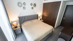 1 Bedroom Apartment — Creek Edge Tower 1 - Dubai - United Arab Emirates — photo 4