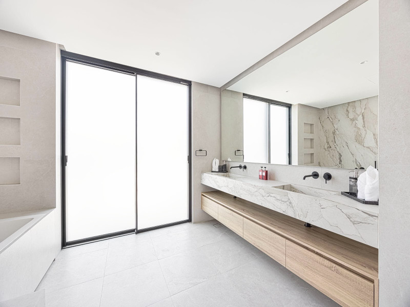 5 Bedroom Villa — Jumeirah Island — photo 18