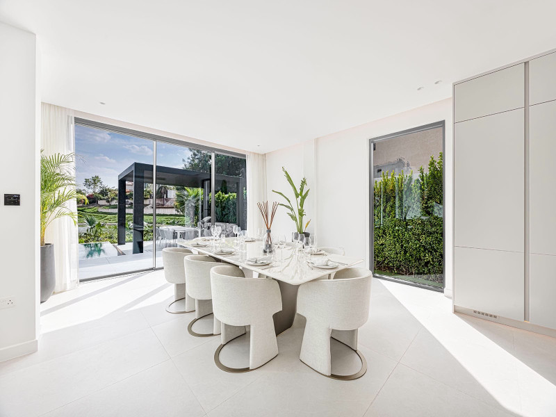 5 Bedroom Villa — Jumeirah Island — photo 43
