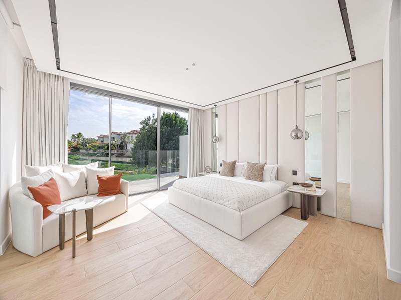 5 Bedroom Villa — Jumeirah Island — photo 14