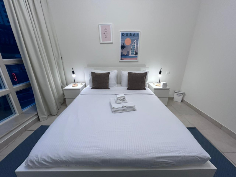 1 Bedroom Apartment — Marina Quays West — photo 11