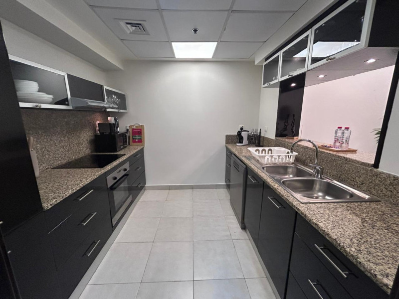 1 Bedroom Apartment — Marina Quays West — photo 12