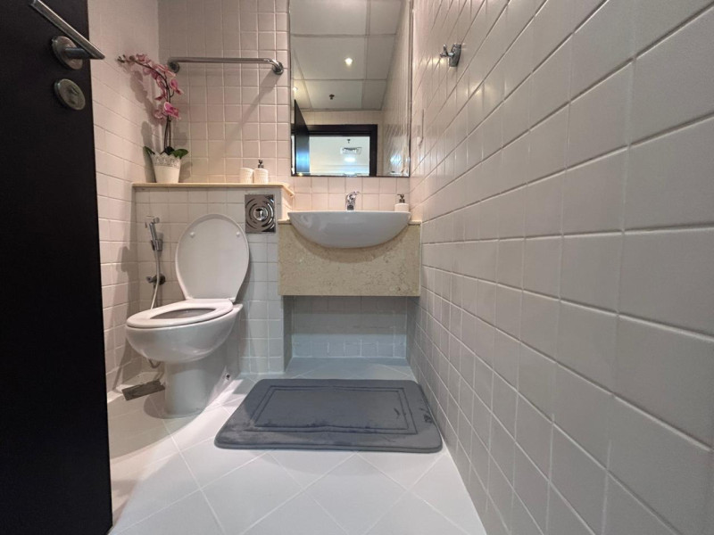 1 Bedroom Apartment — Marina Quays West — photo 7