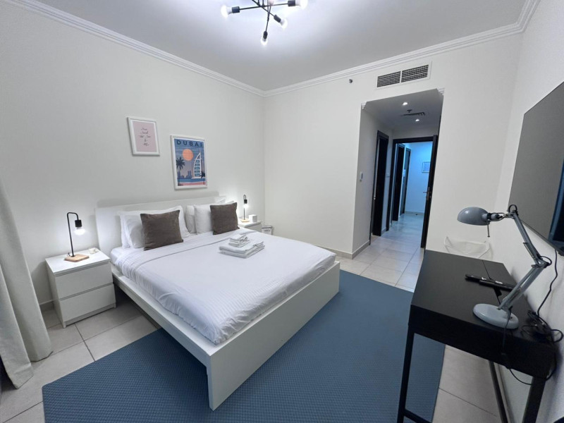 1 Bedroom Apartment — Marina Quays West — photo 10