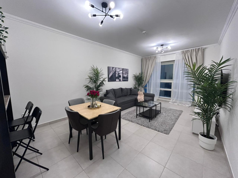 1 Bedroom Apartment — Marina Quays West — photo 13