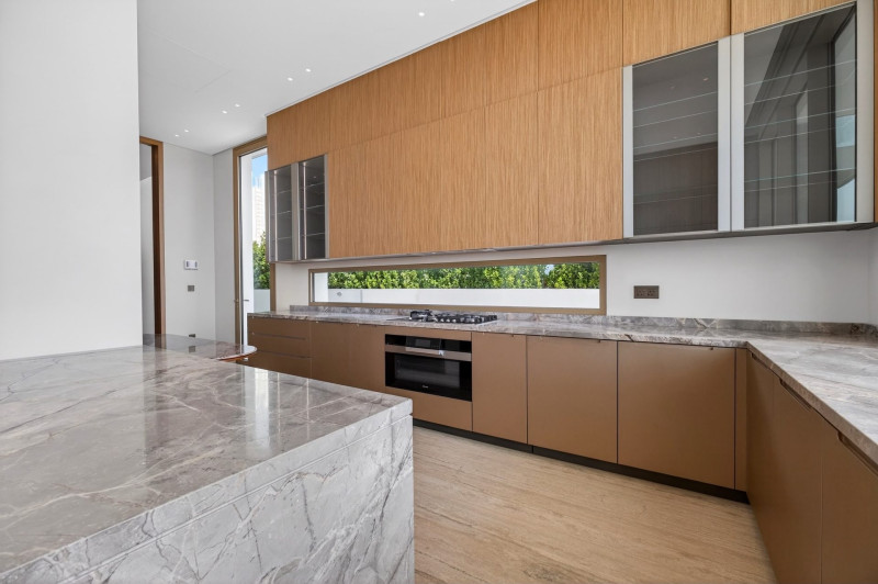 6 Bedroom Villa — La Mer South — photo 23