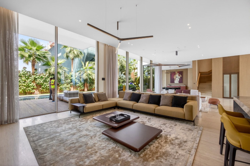 6 Bedroom Villa — La Mer South — photo 27