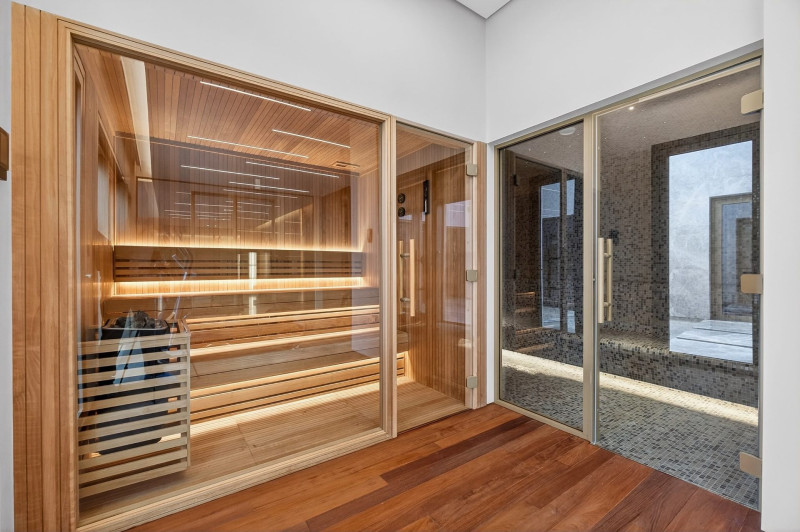 6 Bedroom Villa — La Mer South — photo 13