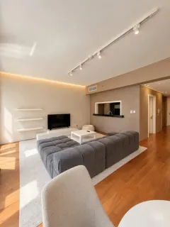 2 Bedroom Apartment — The Lofts Central Tower — photo 2