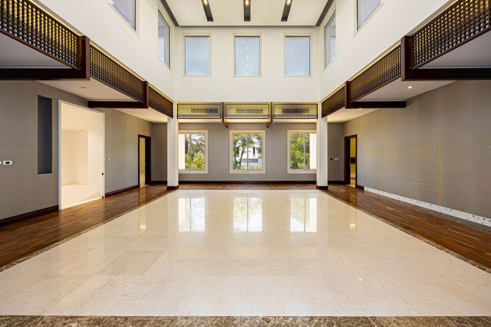 2 Bedroom Villa — Emirates Hills, Sector E - Dubai — photo 12