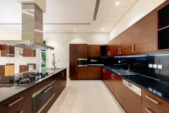 2 Bedroom Villa — Emirates Hills, Sector E - Dubai — photo 8