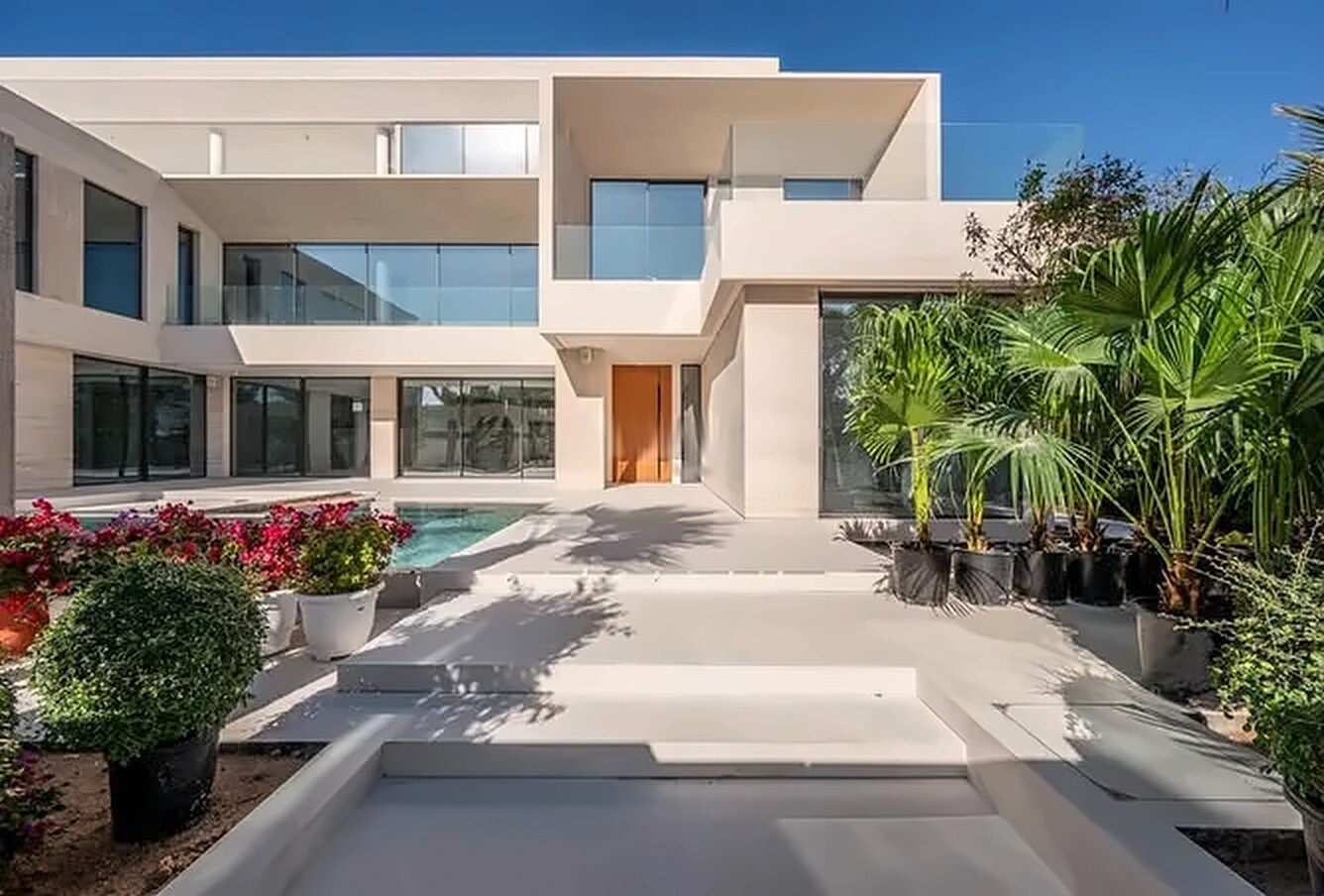 6 Bedroom Villa — Pearl Jumeirah - Dubai — photo 3