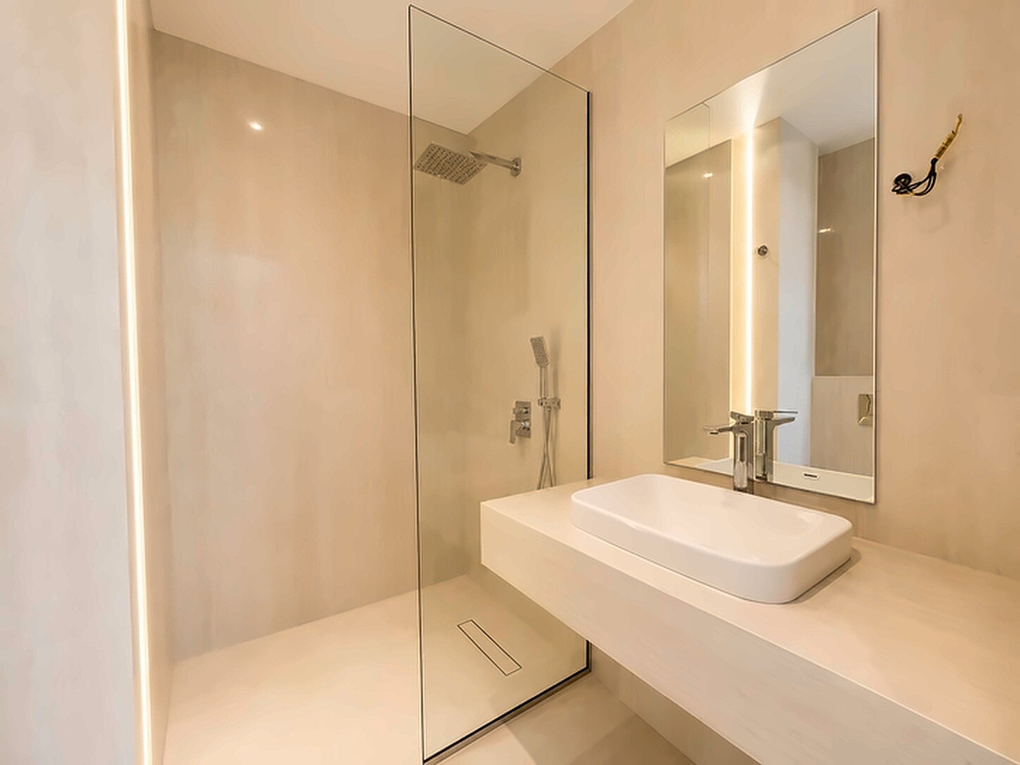 5 Bedroom Villa — Jumeirah Park, District 3 - Dubai — photo 14