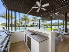 3 Bedroom Villa — Emirates Hills, Sector W - Dubai — photo 9