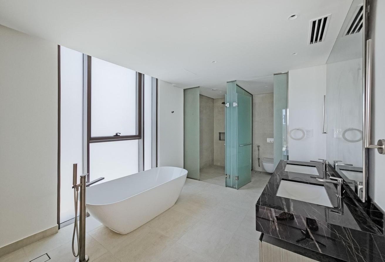 4 Bedroom Villa — Nad Al Sheba Gardens Phase 2 - Dubai — photo 16