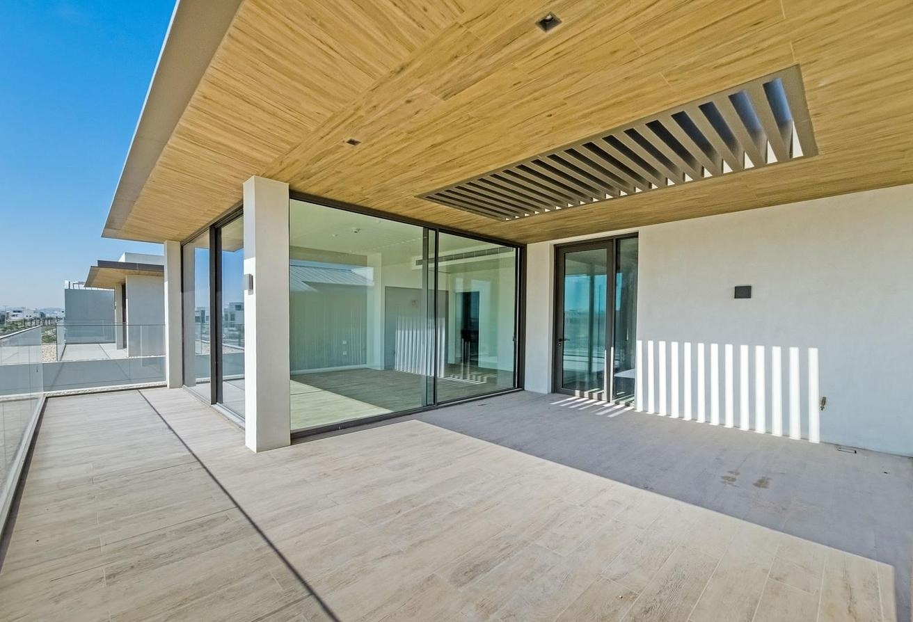 4 Bedroom Villa — Nad Al Sheba Gardens Phase 2 - Dubai — photo 19