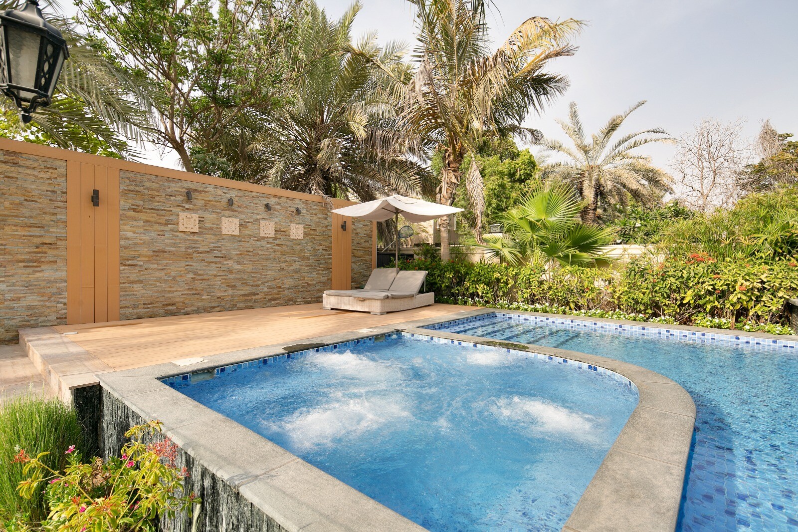 6 Bedroom Villa — Emirates Hills, E Sector - Dubai — photo 5