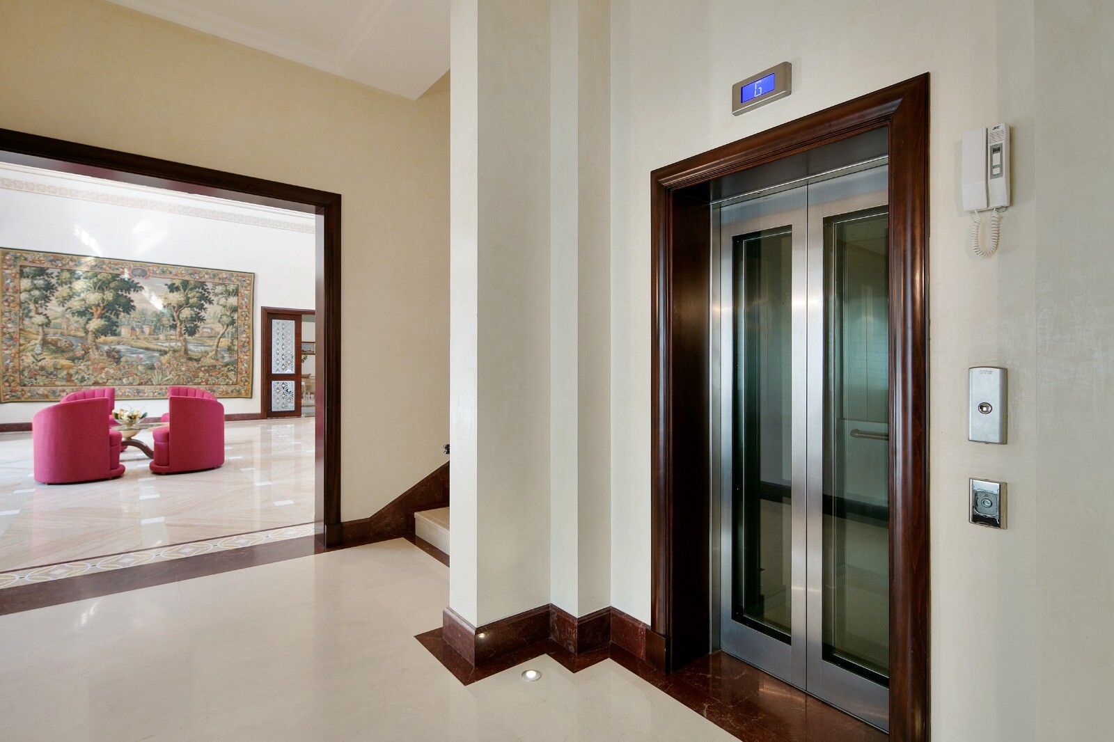 6 Bedroom Villa — Emirates Hills, E Sector - Dubai — photo 16