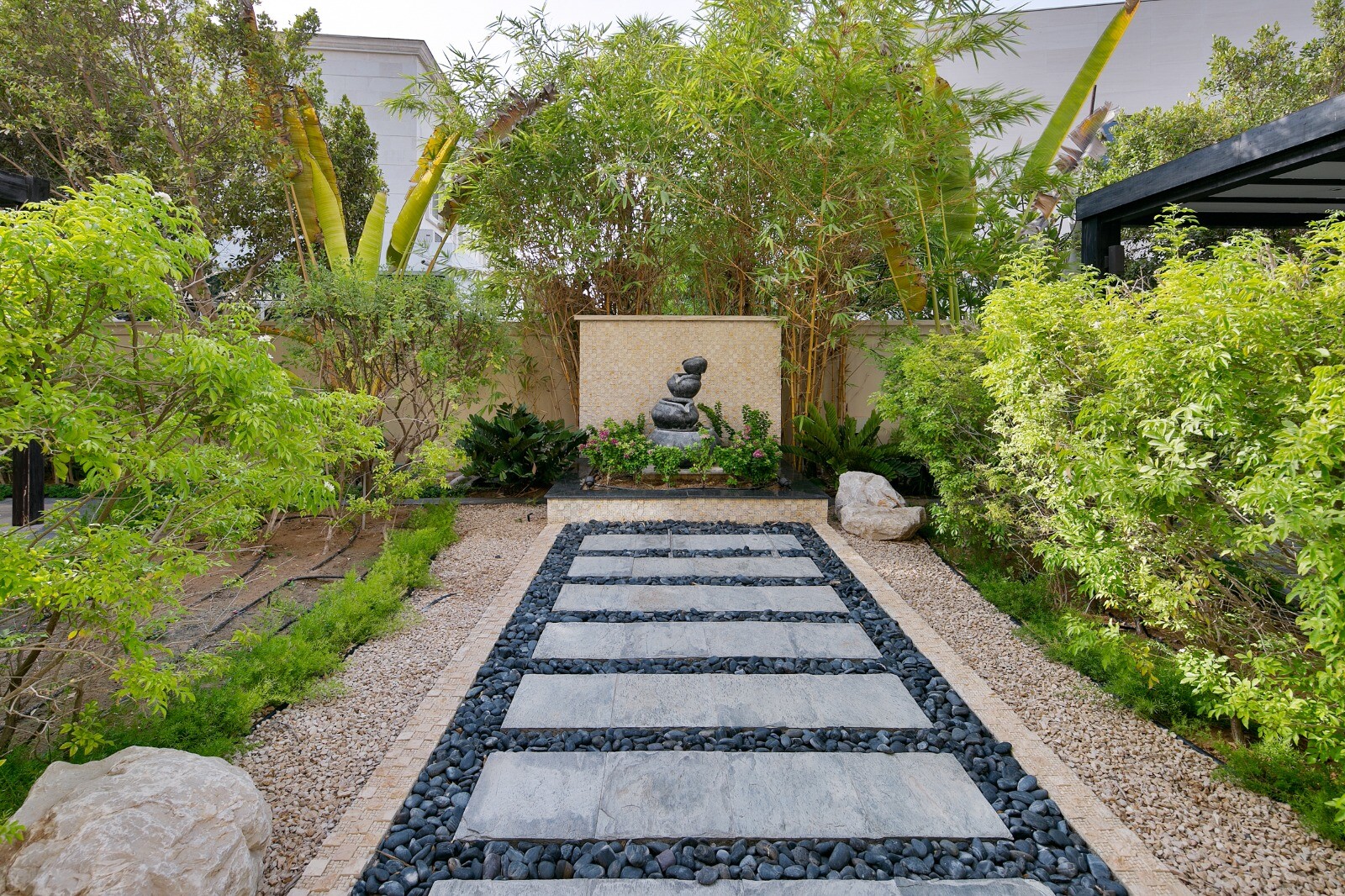 6 Bedroom Villa — Emirates Hills, E Sector - Dubai — photo 6