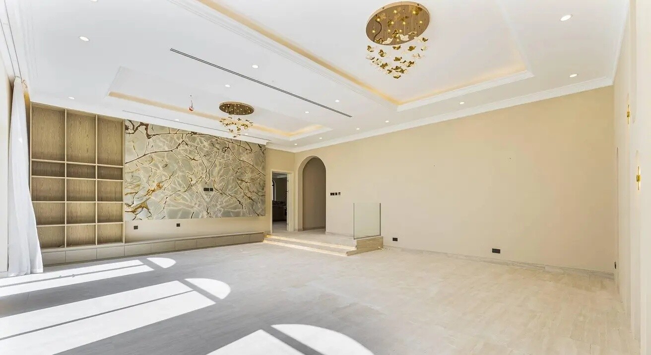 5 Bedroom Villa — Orange Lake, Jumeirah Golf Estates - Dubai — photo 6