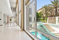 5 Bedroom Villa — Emirates Hills, Sector P - Dubai — photo 4