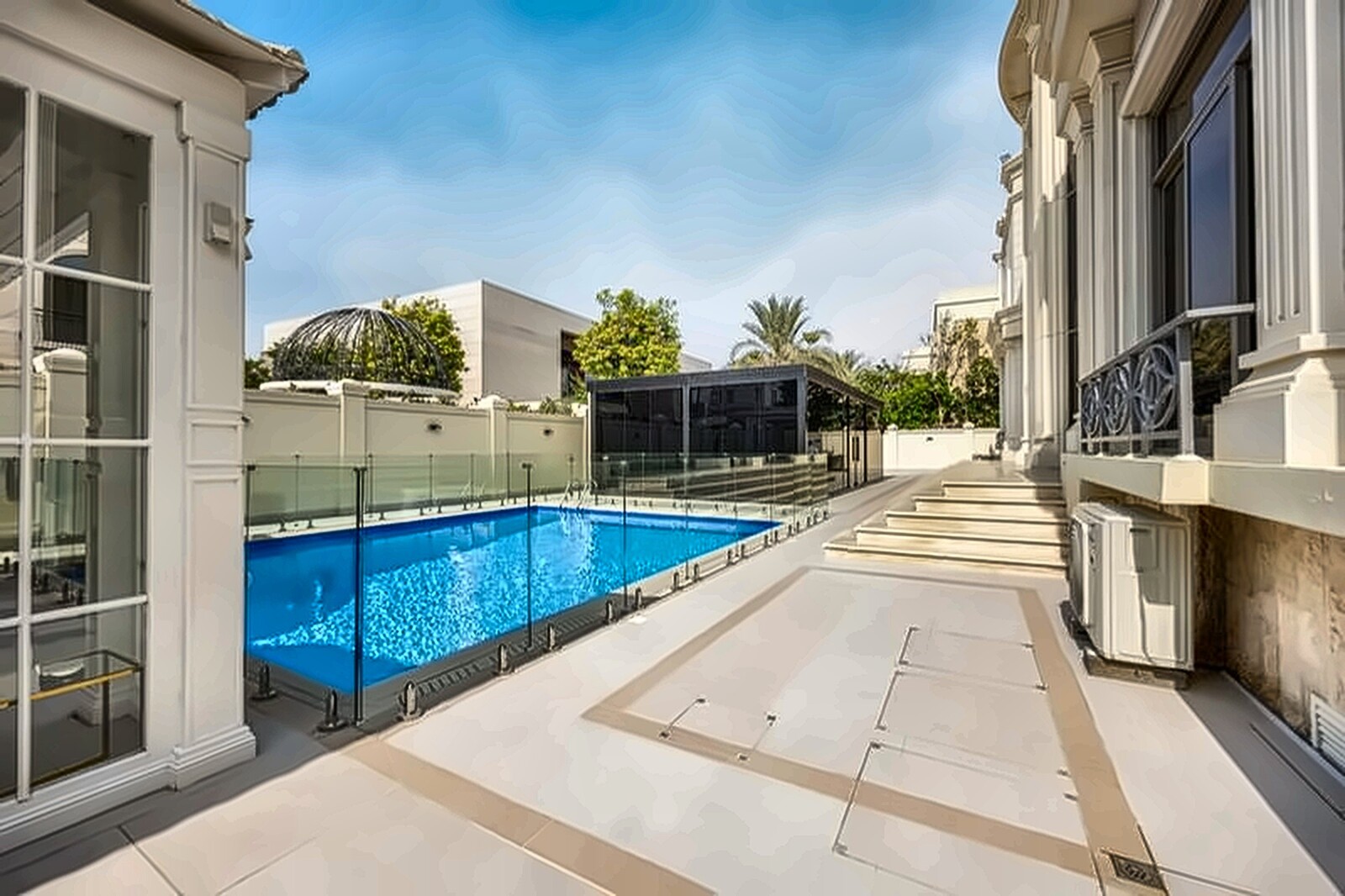 5 Bedroom Villa — Emirates Hills Sector E Lake View - Dubai — photo 3