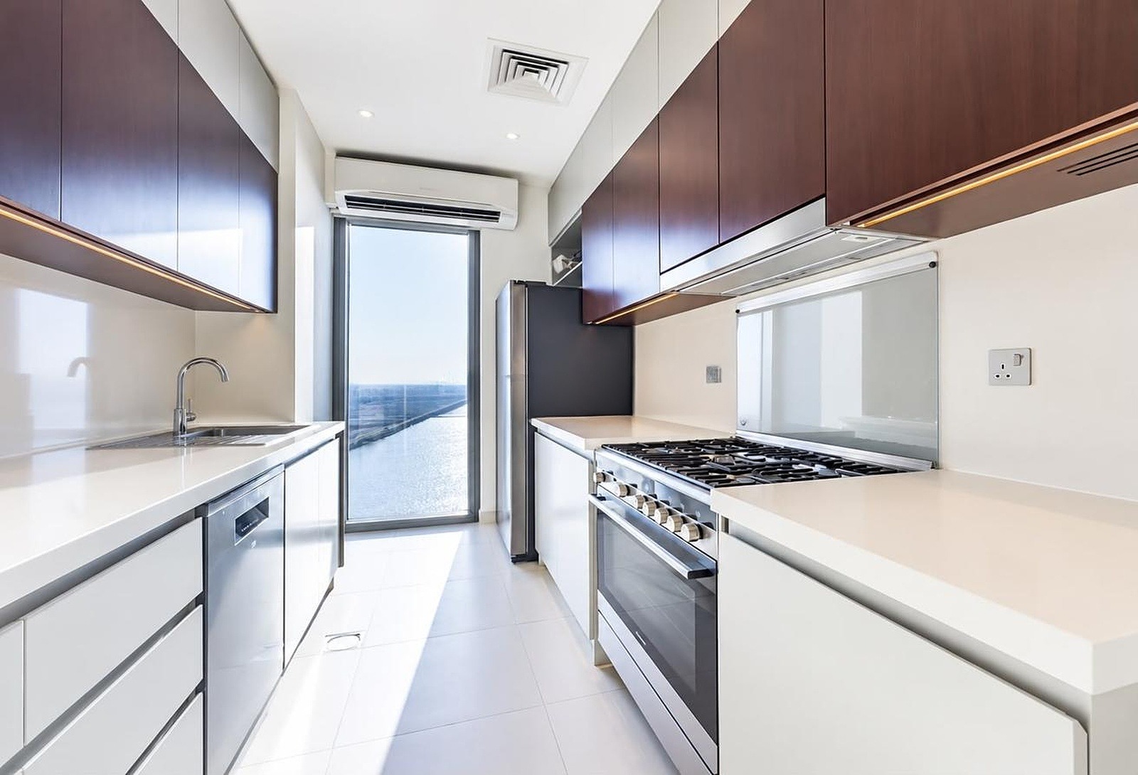 4 Bedroom Penthouse — The Cove Building 1, Dubai Creek Harbour - Dubai — photo 12