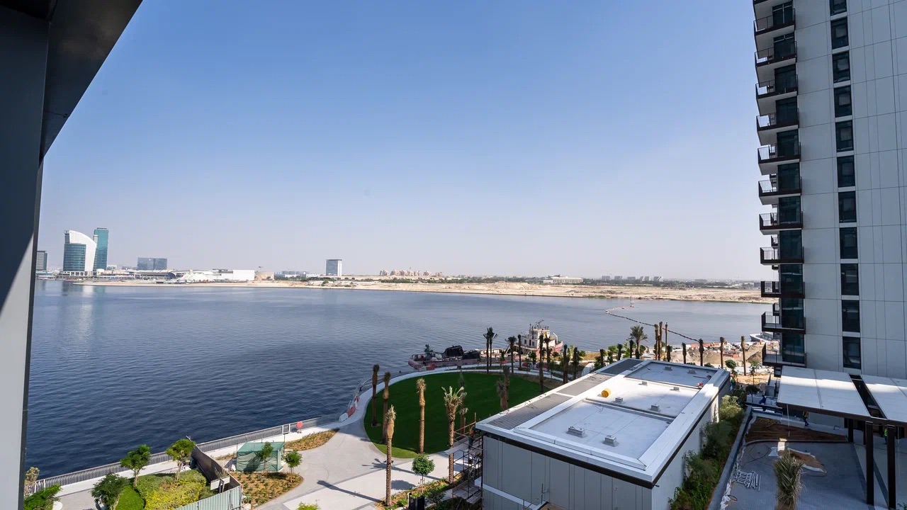 1 Bedroom Apartment — Creek Edge Tower 1 - Dubai - United Arab Emirates — photo 24